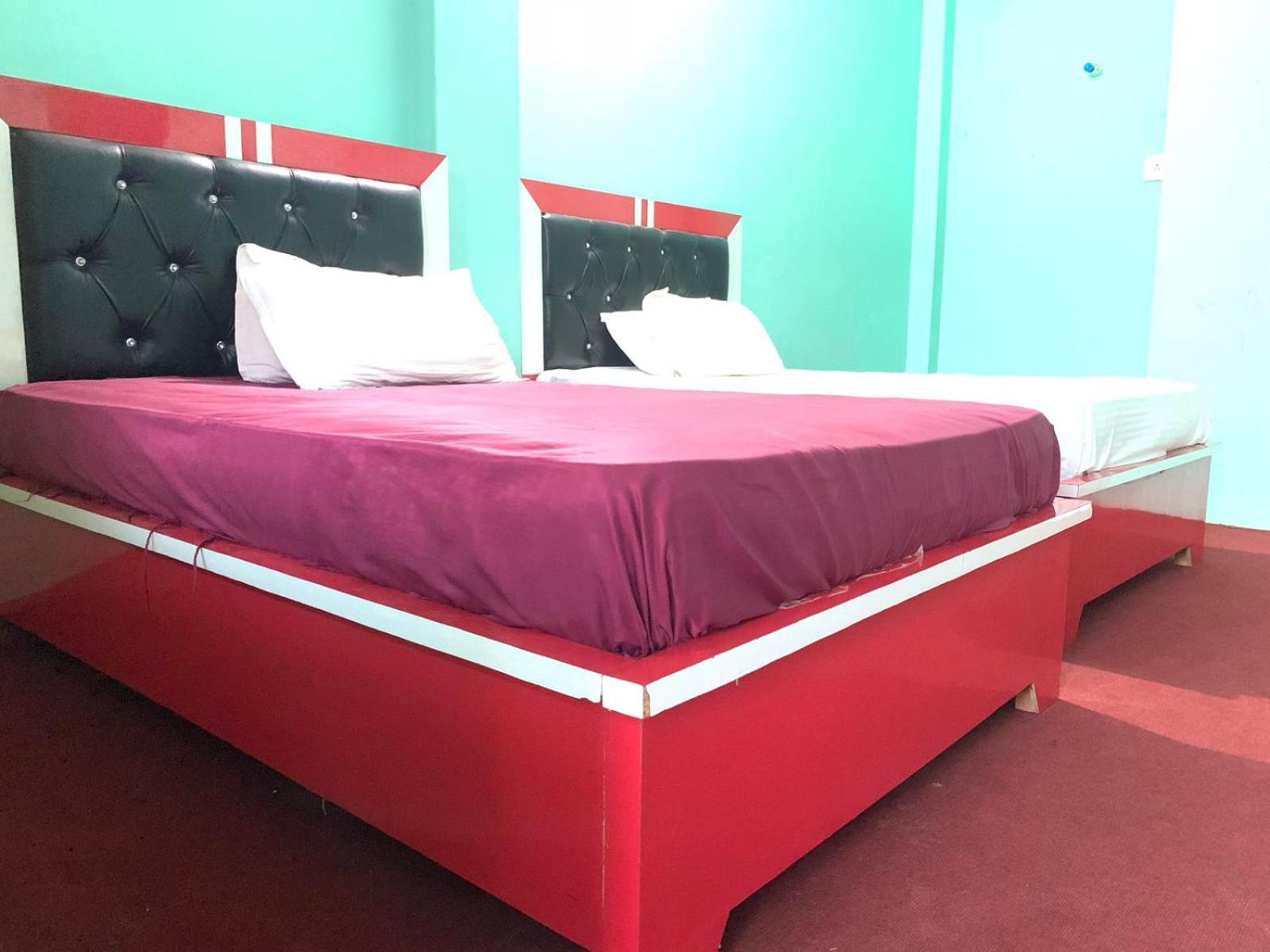 Subha Laxmi Hotel & Lodge Bahāsi Esterno foto