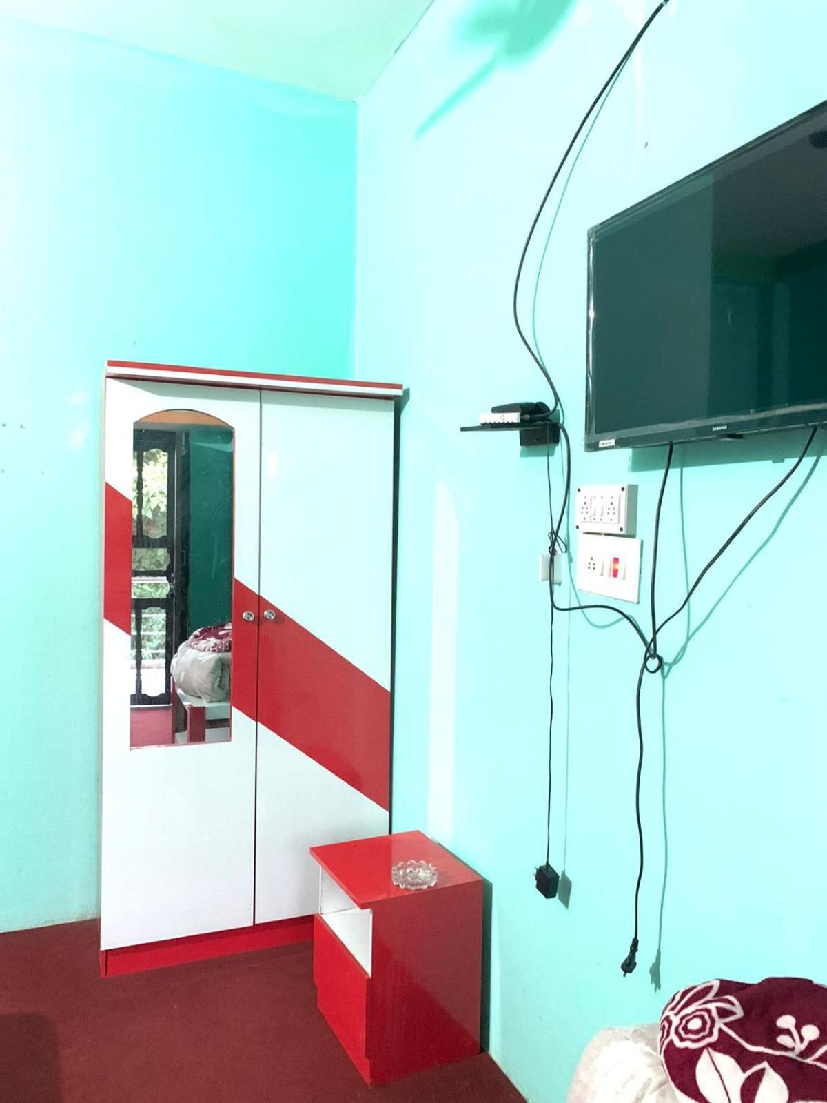 Subha Laxmi Hotel & Lodge Bahāsi Esterno foto